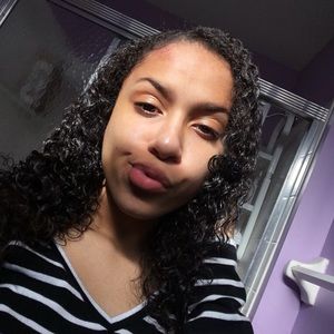 Meet your Posher, Kaylah